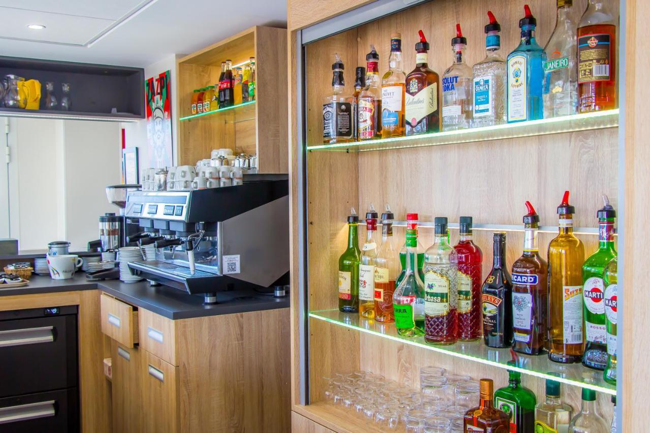 Hotel Azureva Hendaye Esterno foto