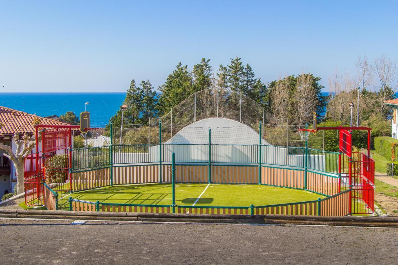 Hotel Azureva Hendaye Esterno foto