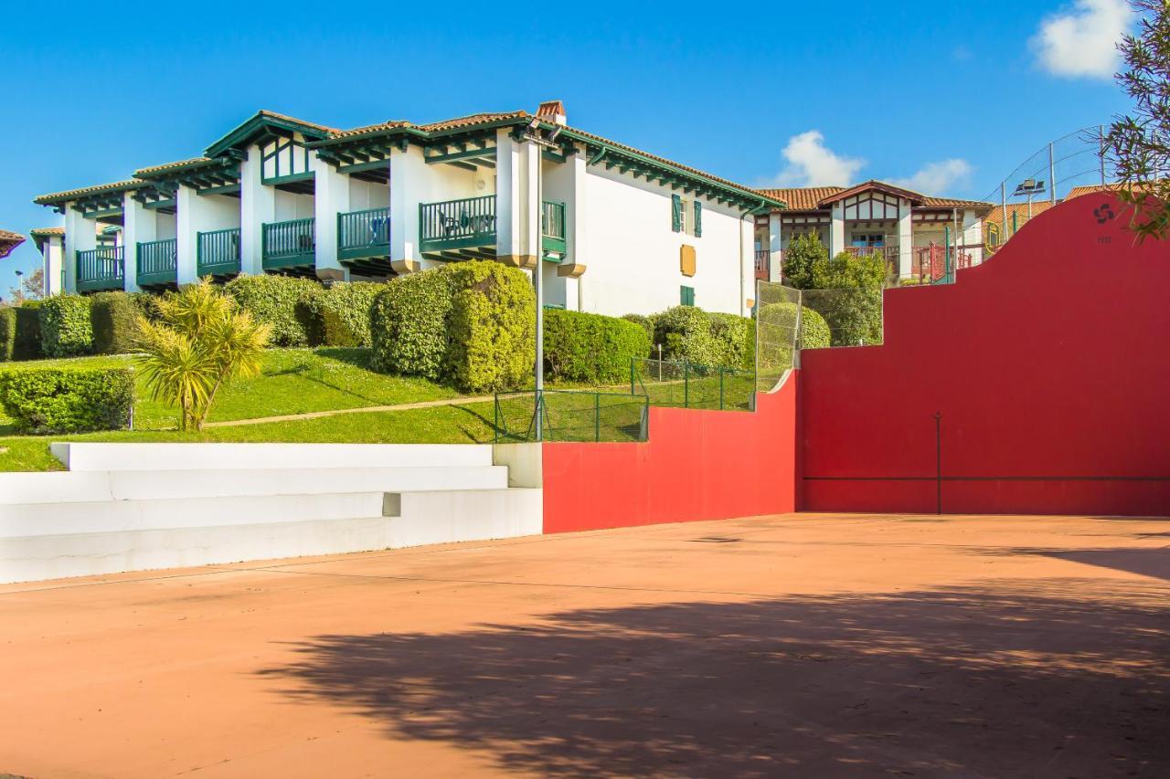 Hotel Azureva Hendaye Esterno foto