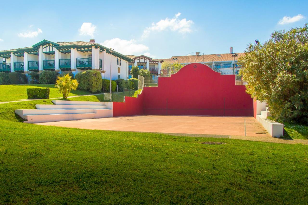 Hotel Azureva Hendaye Esterno foto