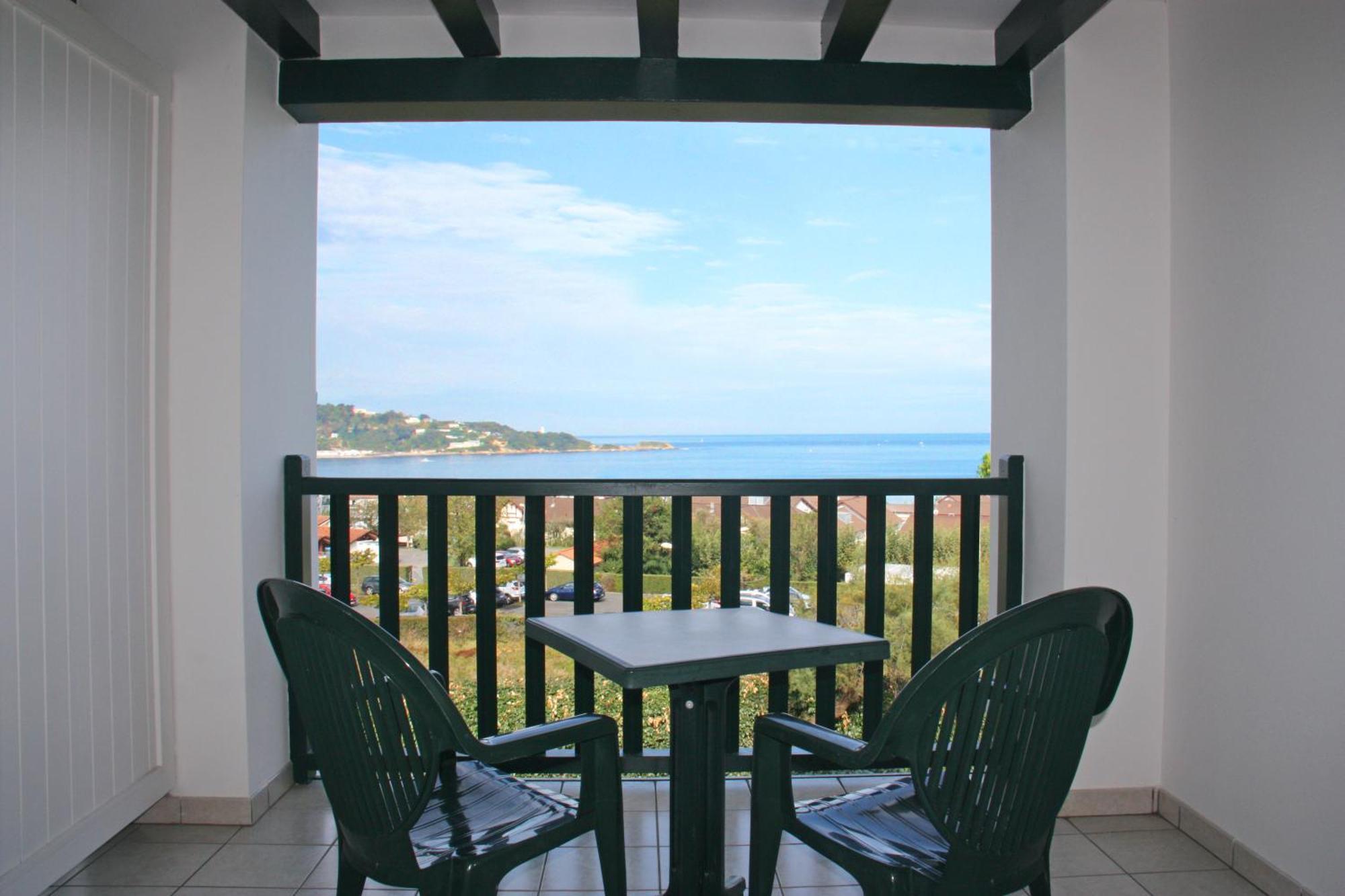 Hotel Azureva Hendaye Esterno foto