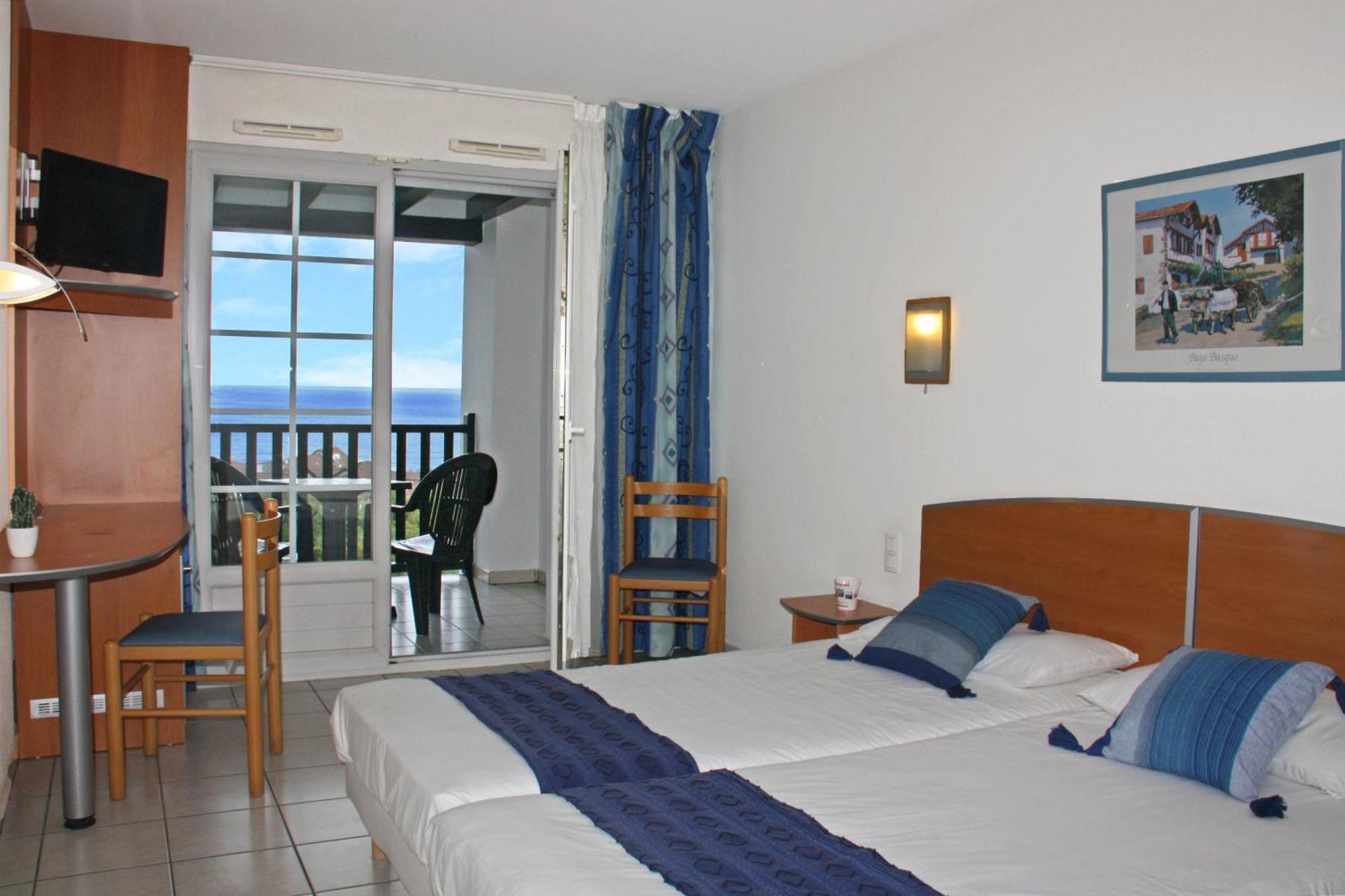 Hotel Azureva Hendaye Esterno foto
