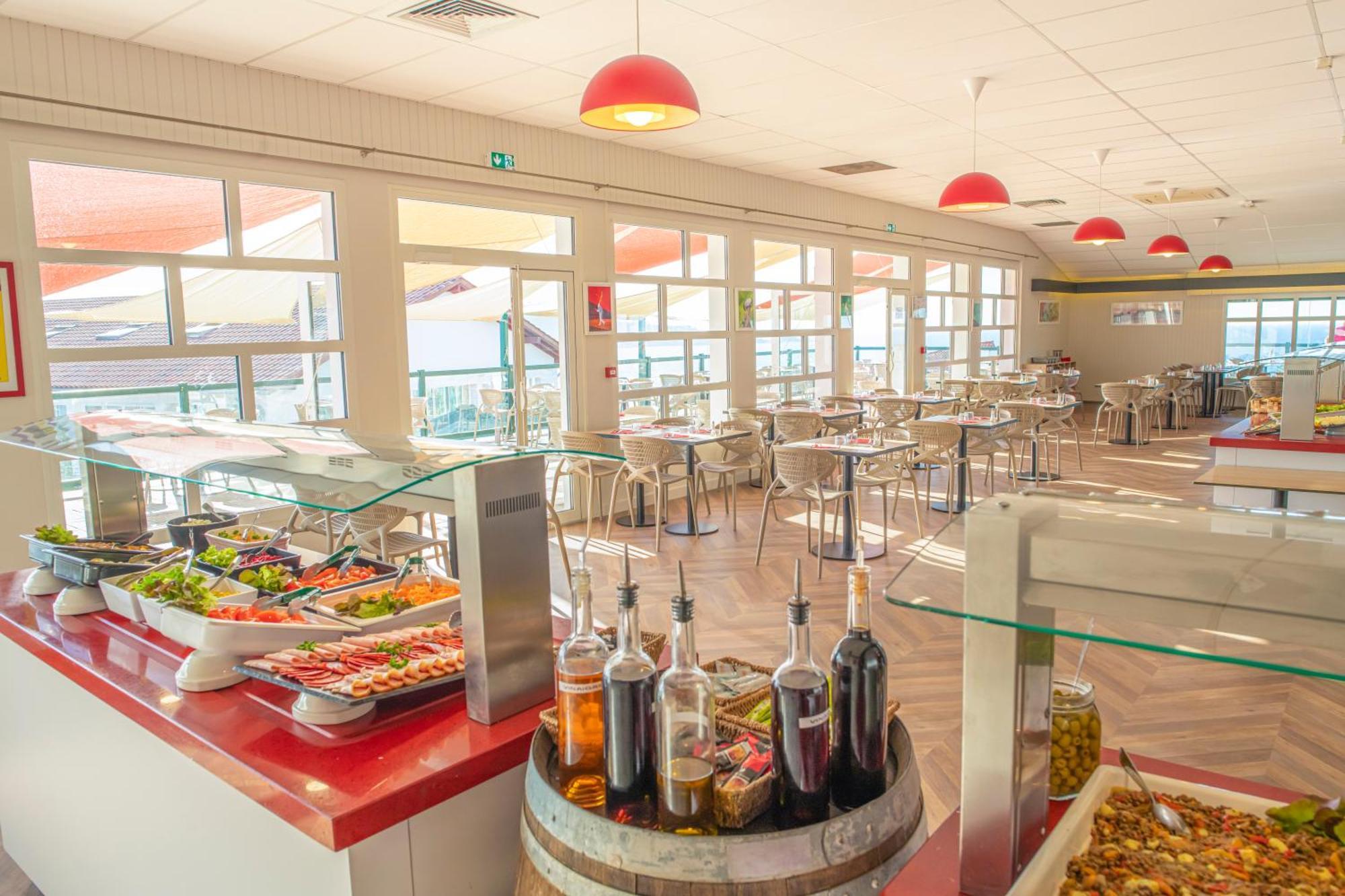 Hotel Azureva Hendaye Esterno foto